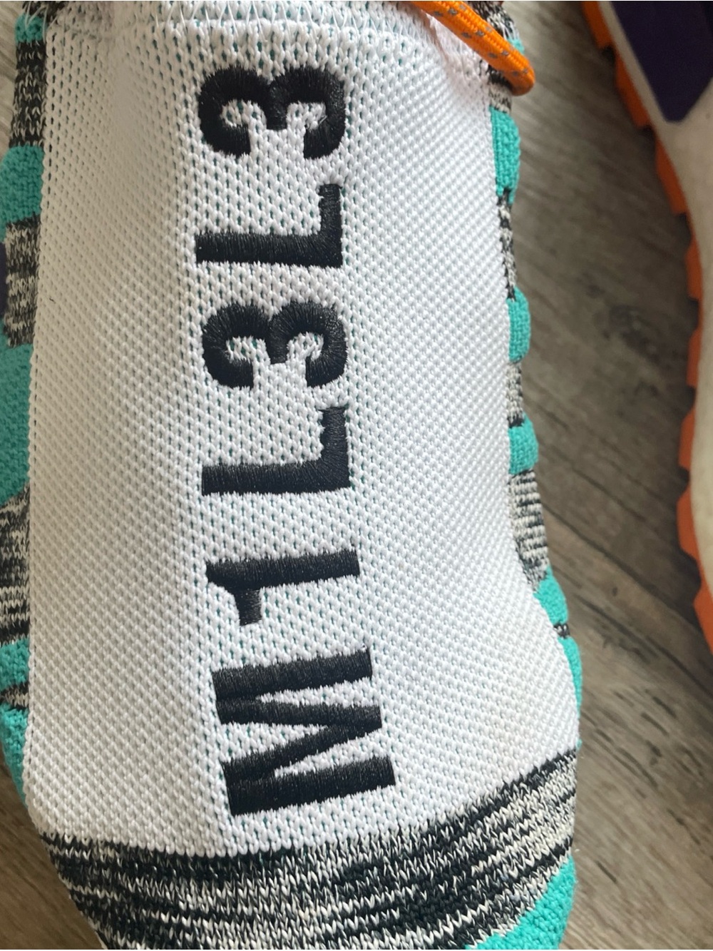 Size 10.5 - Adidas X Pharrell Williams Hu Race NMD Solar Pack Orange Aqua BB9528 - Picture 5 of 16